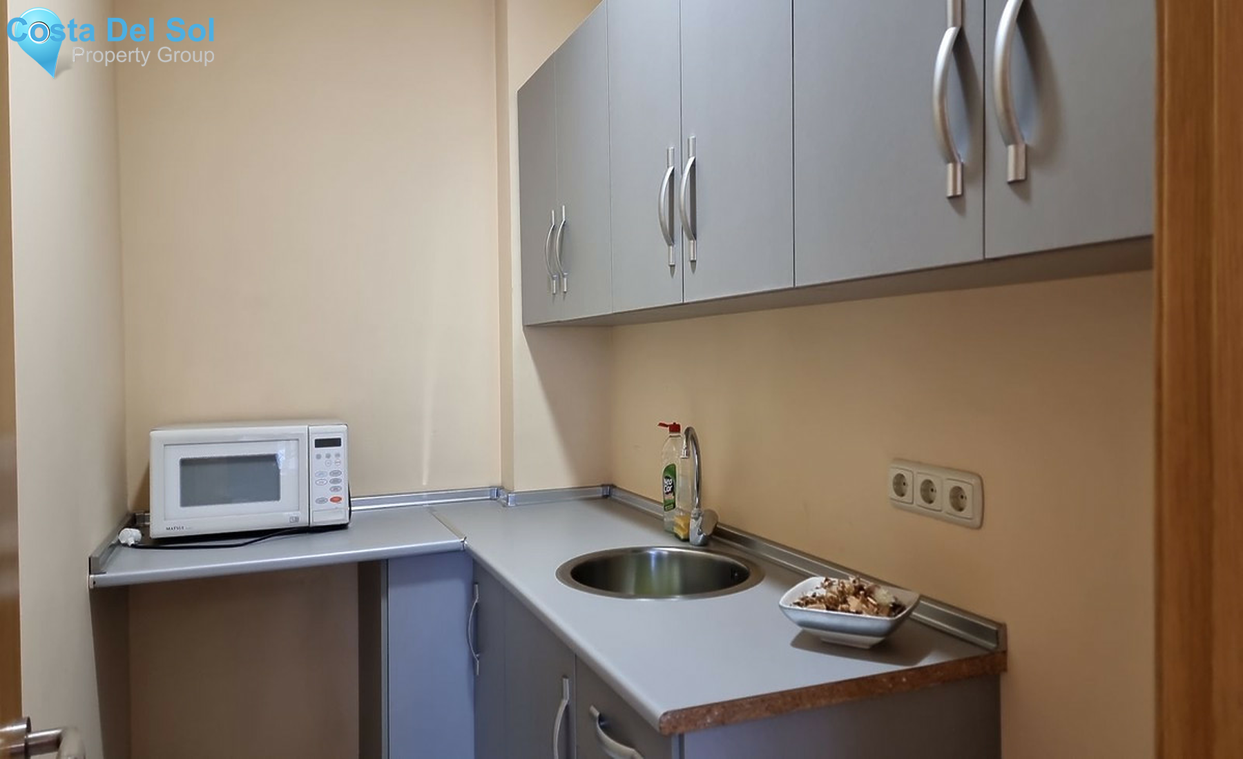 Commercial in Estepona-1525145