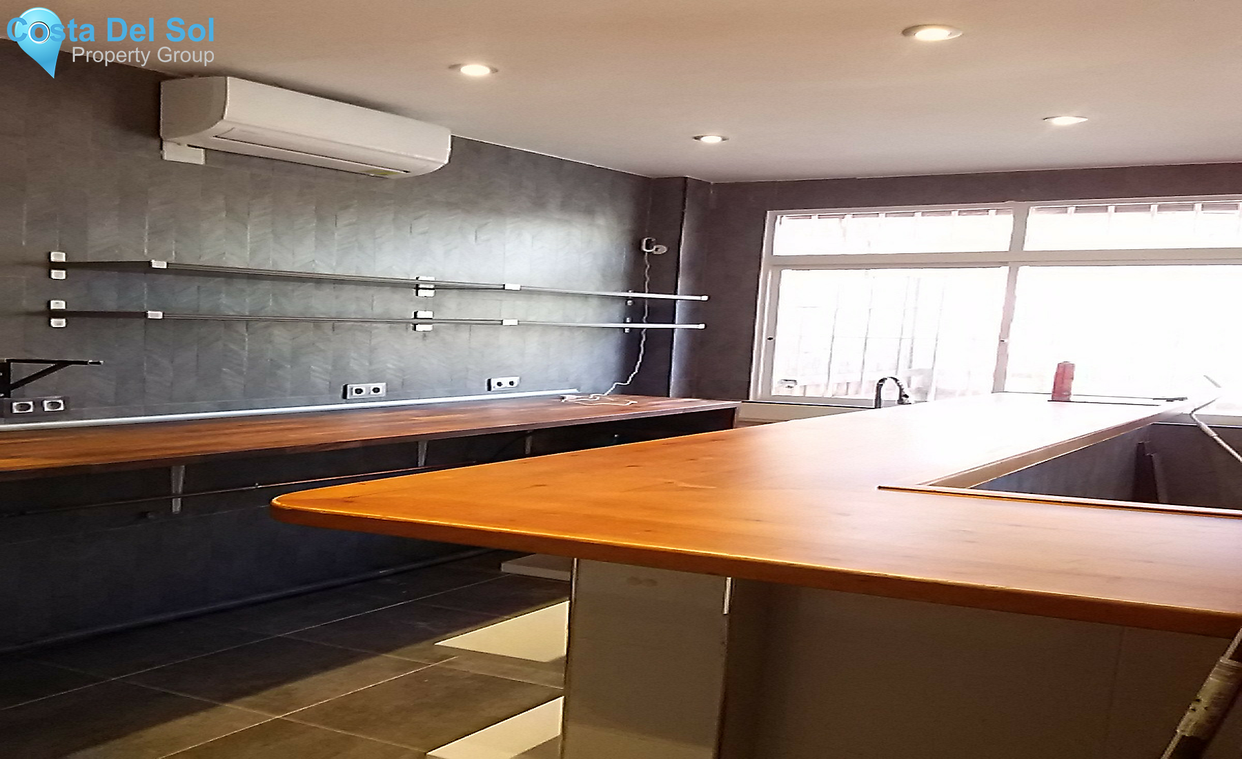 Commercial in Fuengirola-1305636