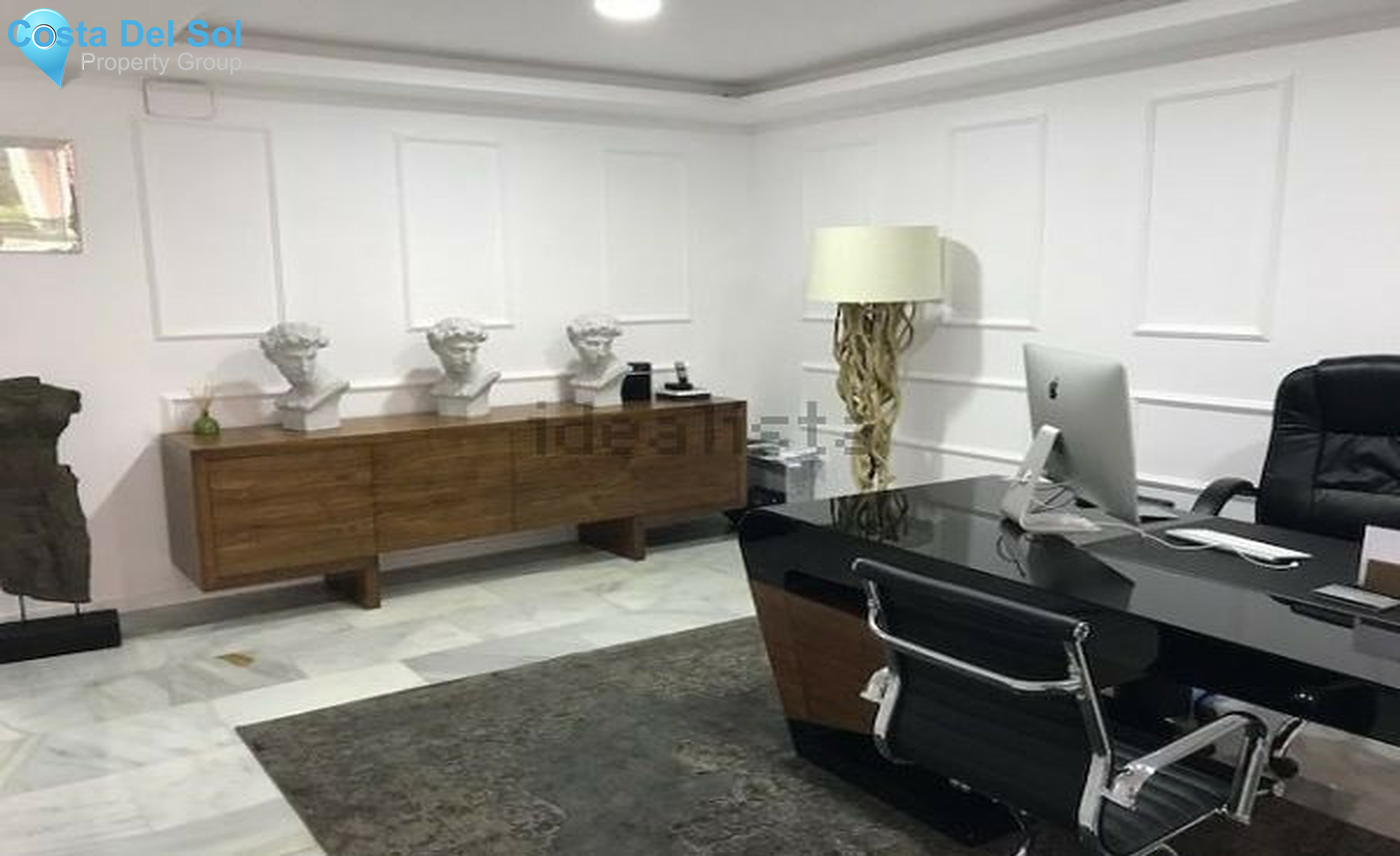 Commercial in Nueva Andalucía-1357950