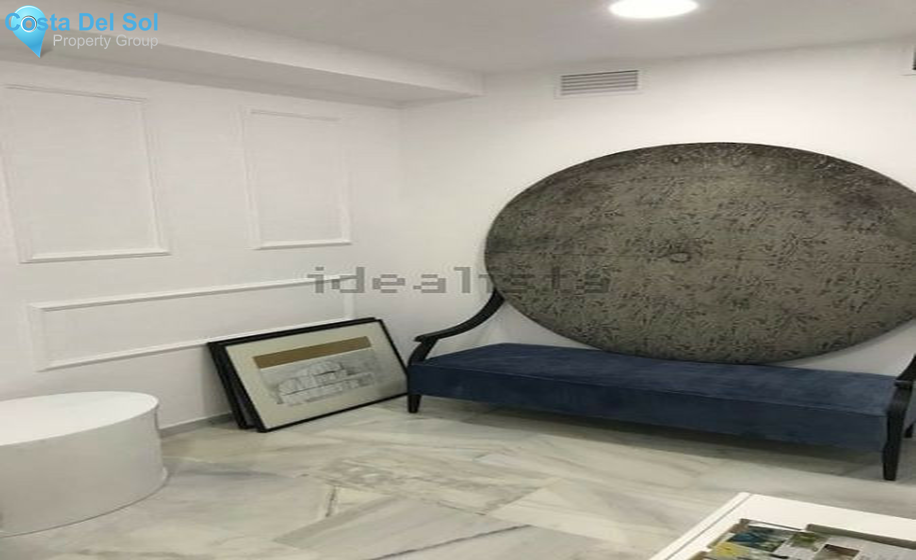 Commercial in Nueva Andalucía-1357941