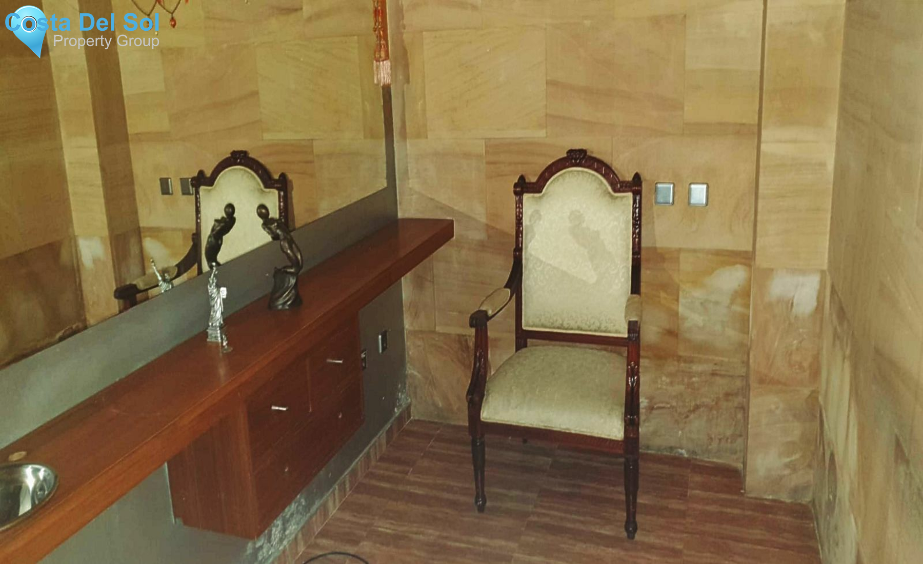 Commercial Premises in Estepona-1223839