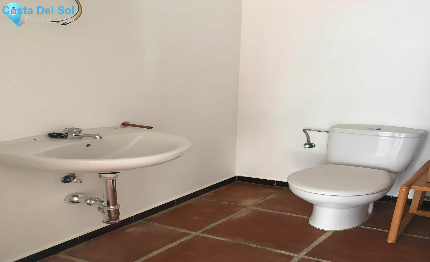 Commercial Premises in San Luis de Sabinillas-1221047