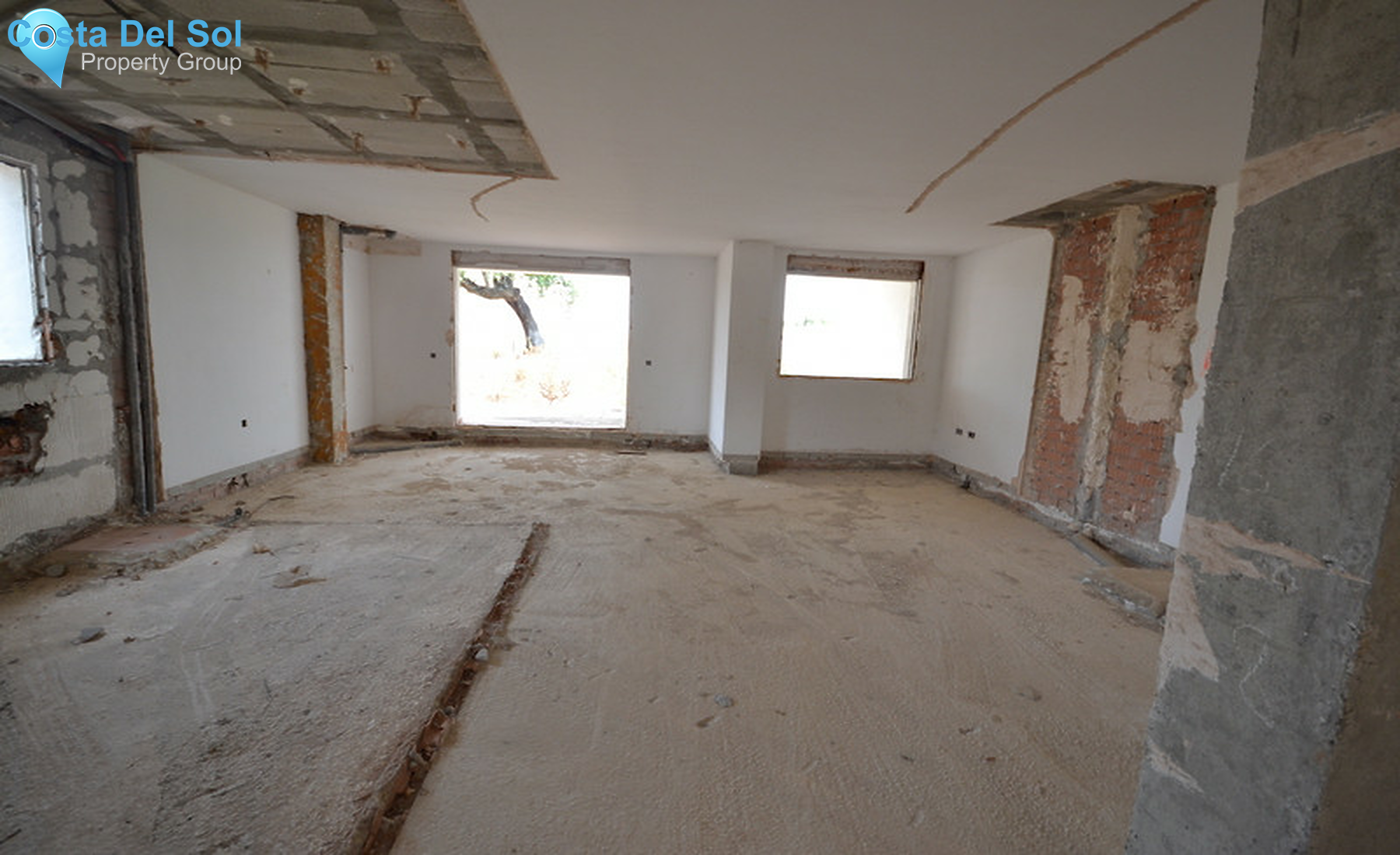 Commercial in Puerto Banús-1322913