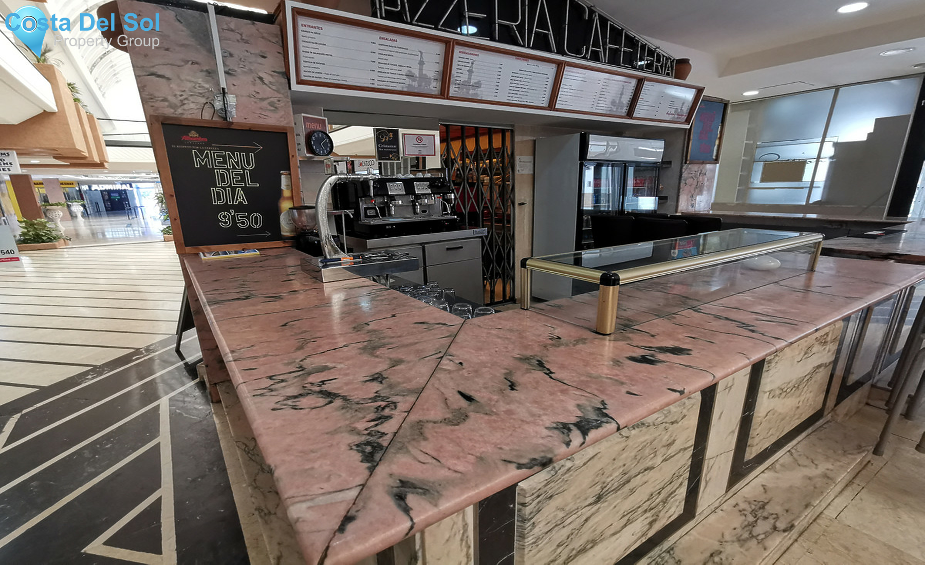 Commercial in Puerto Banús-1350287