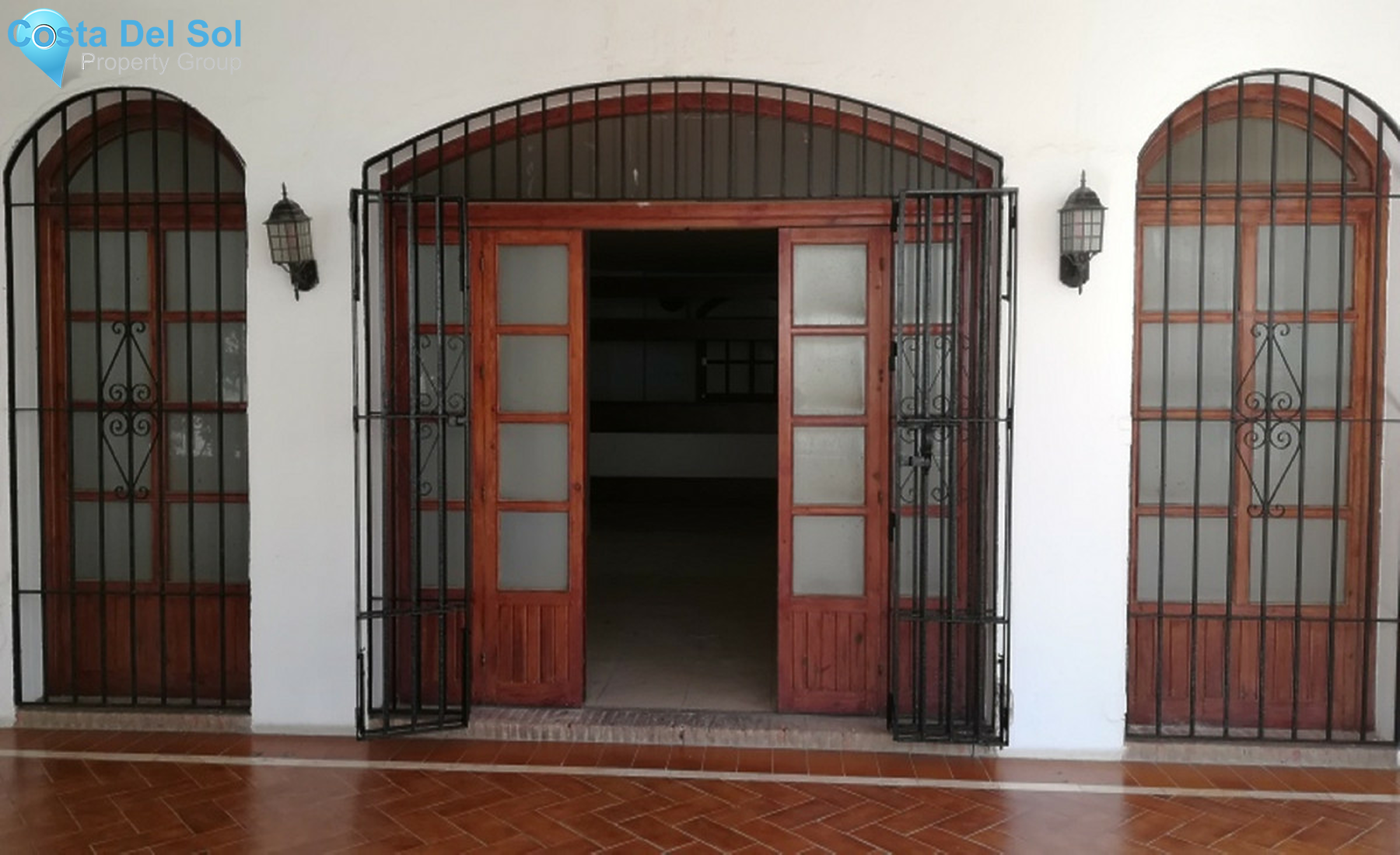 Commercial in Puerto Banús-1355277