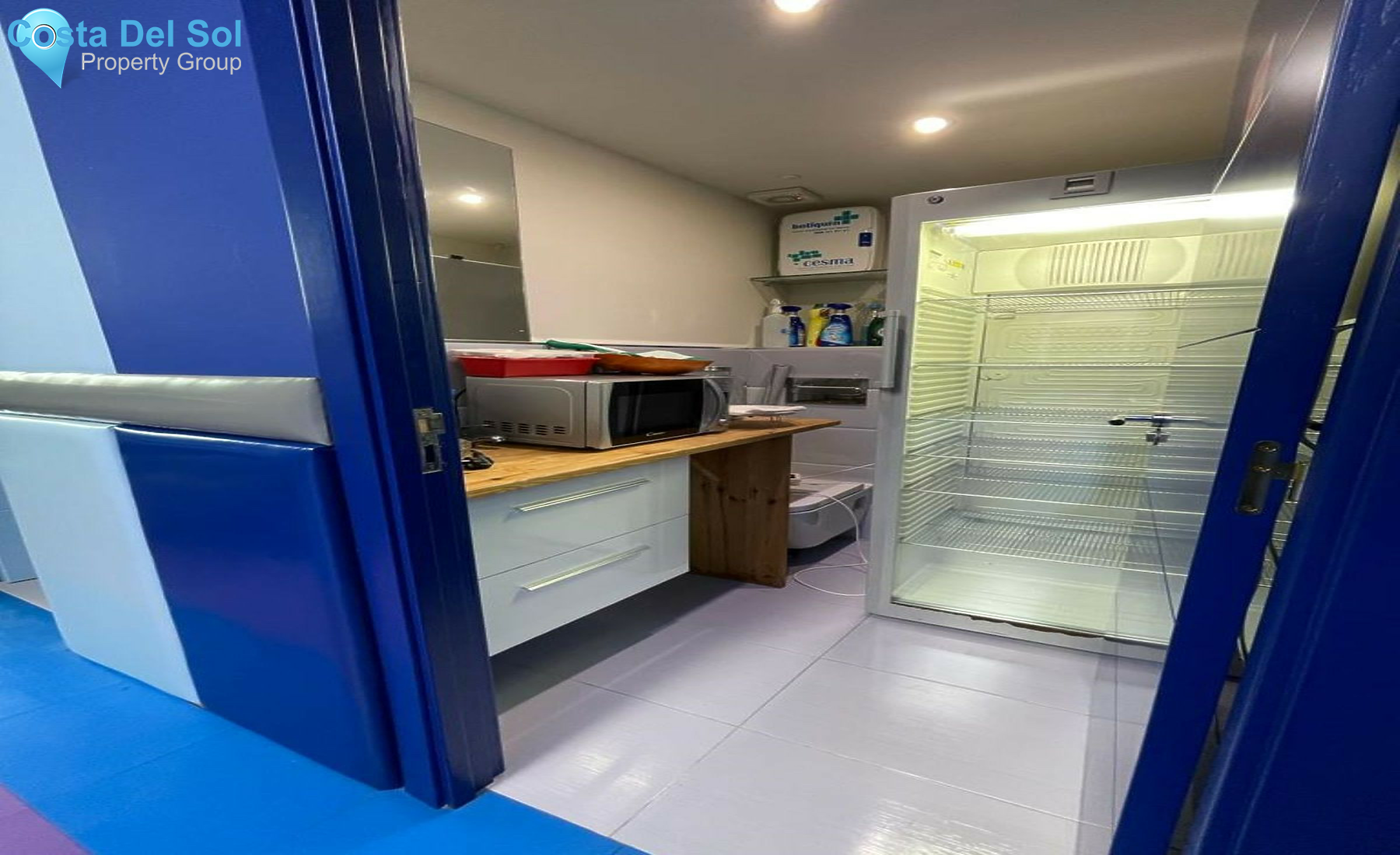 Commercial in Puerto Banús-1406568