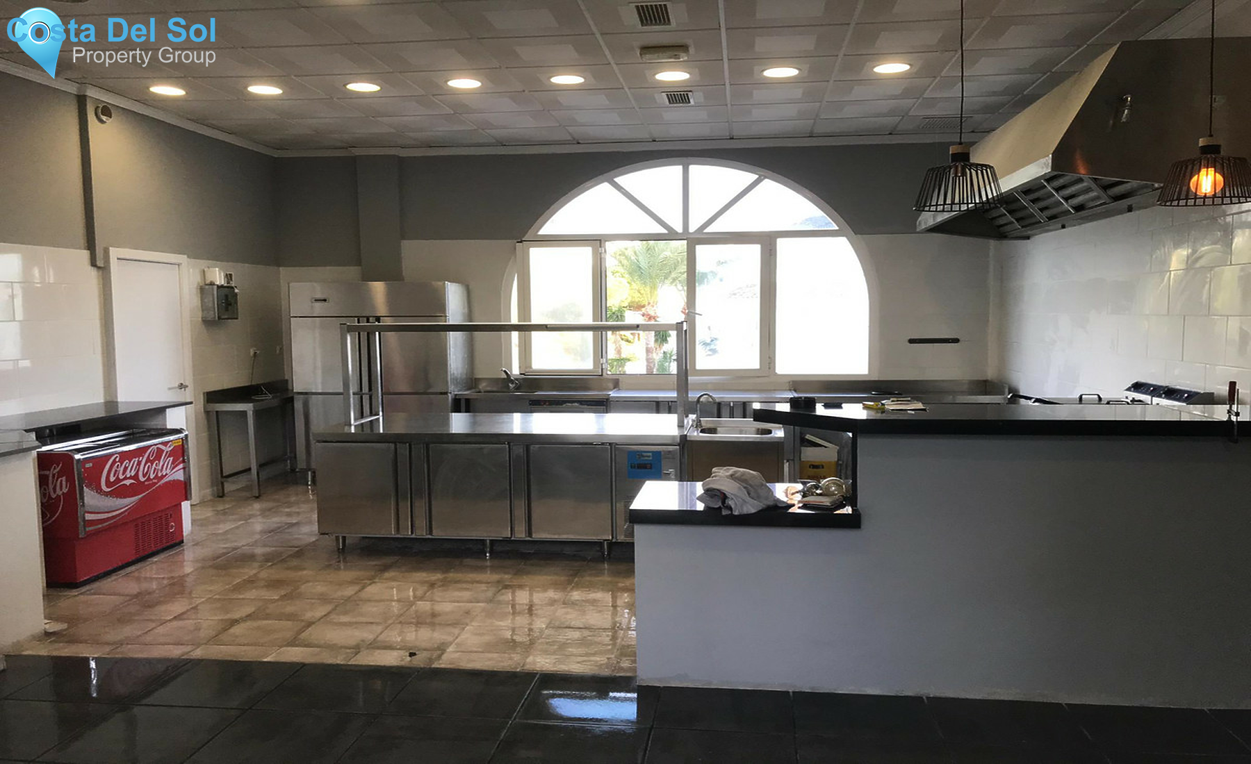 Commercial in Riviera del Sol-1403971