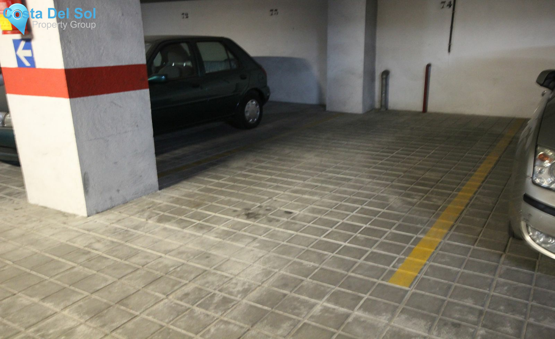 Garage in Marbella-1219111