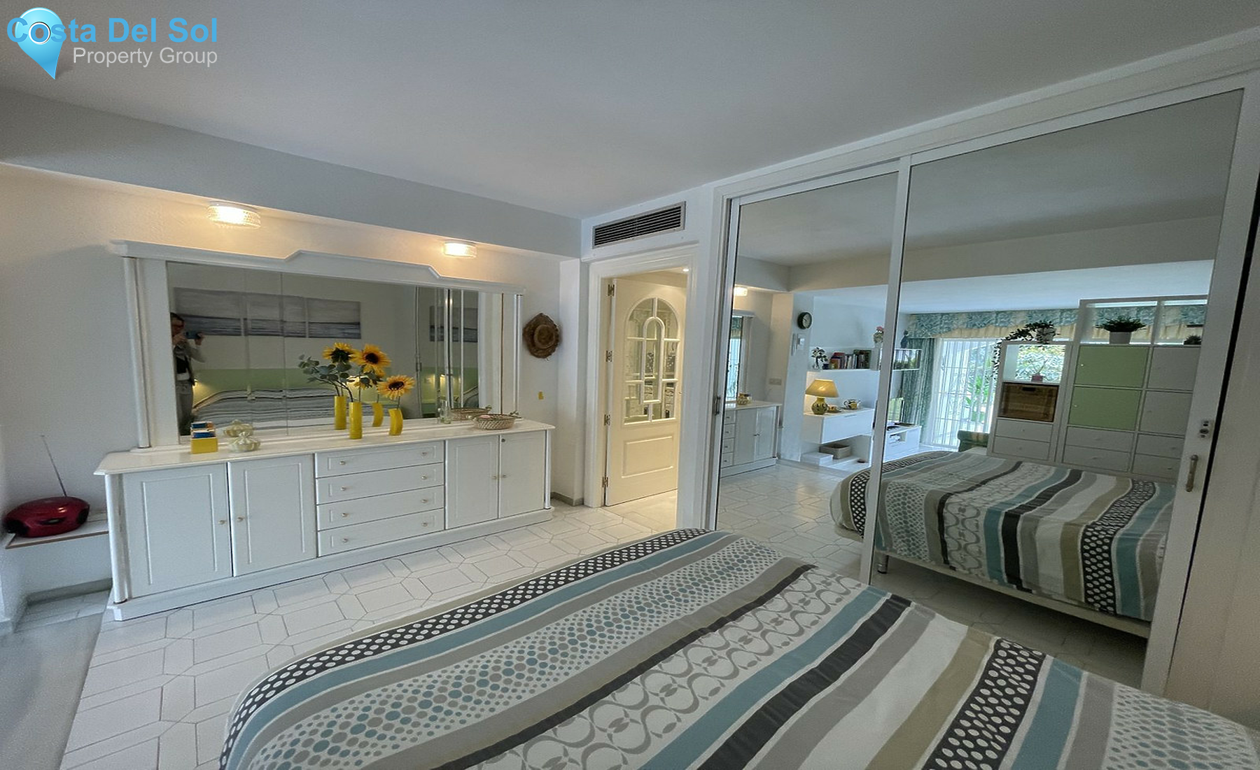 Ground Floor Studio in Miraflores-1405316