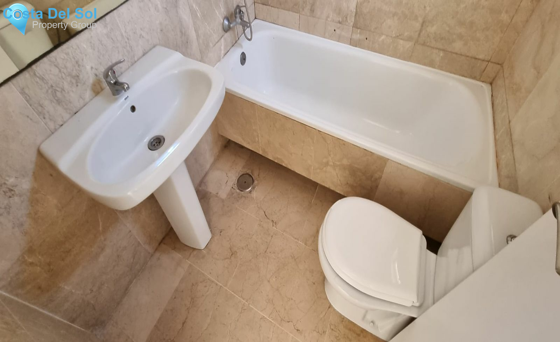 Middle Floor Studio in Estepona-1170559