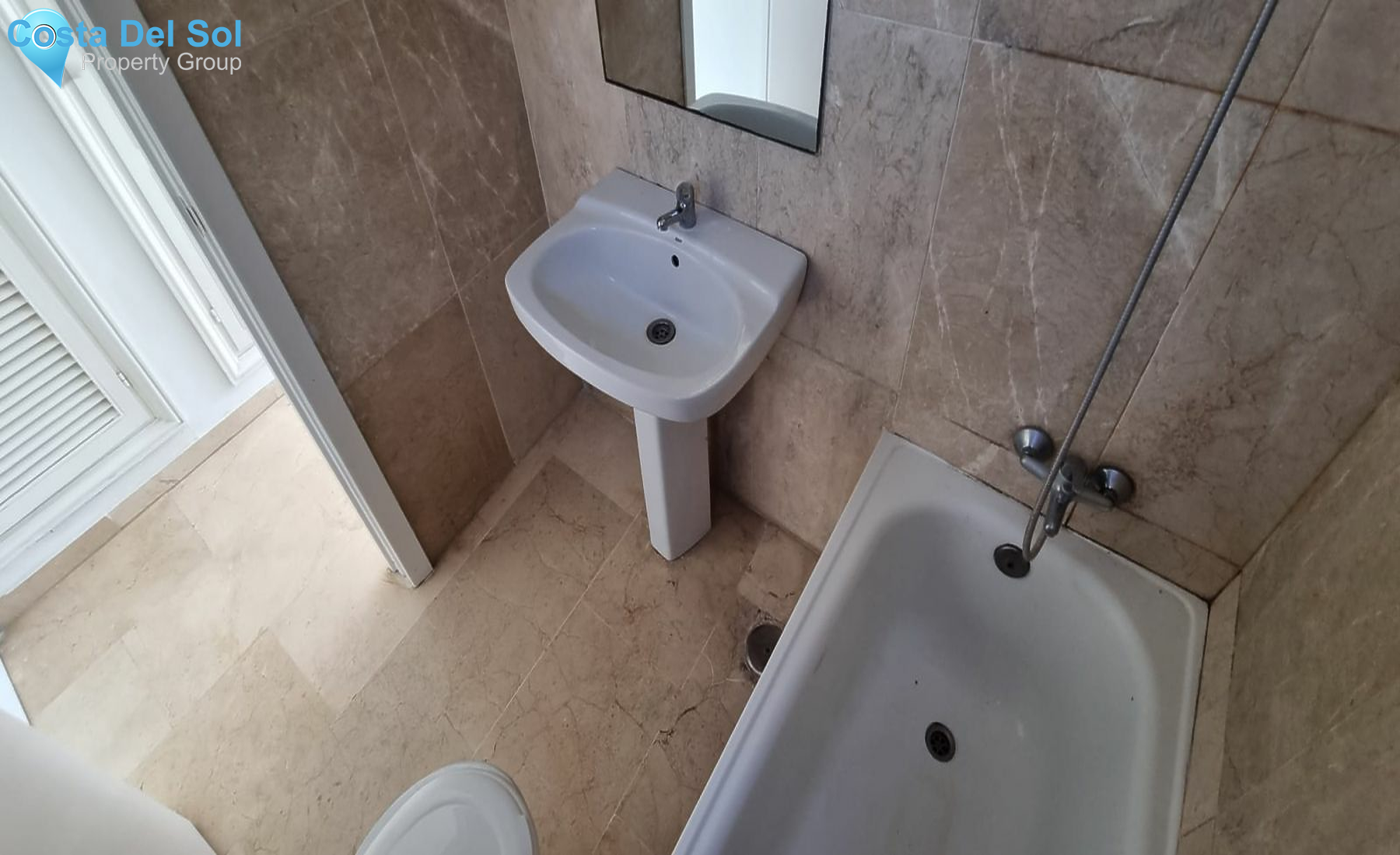 Middle Floor Studio in Estepona-1170560