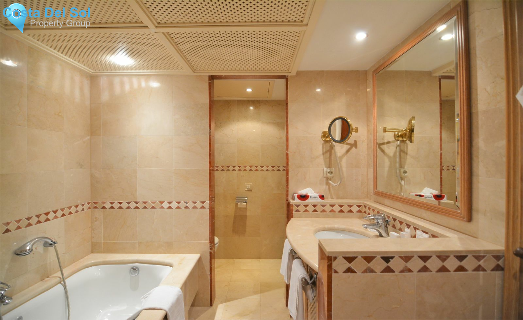 Middle Floor Studio in Estepona-1191313