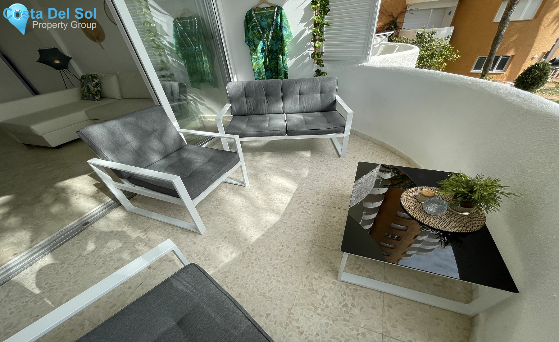 Middle Floor Studio in Marbesa-1167415