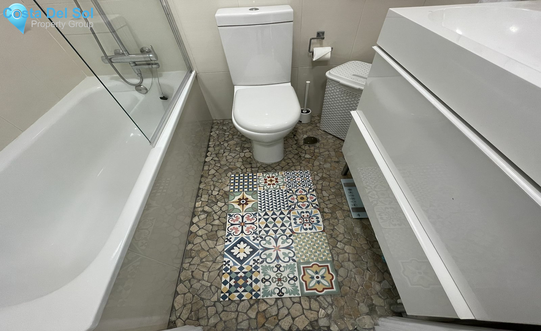 Middle Floor Studio in Marbesa-1167409