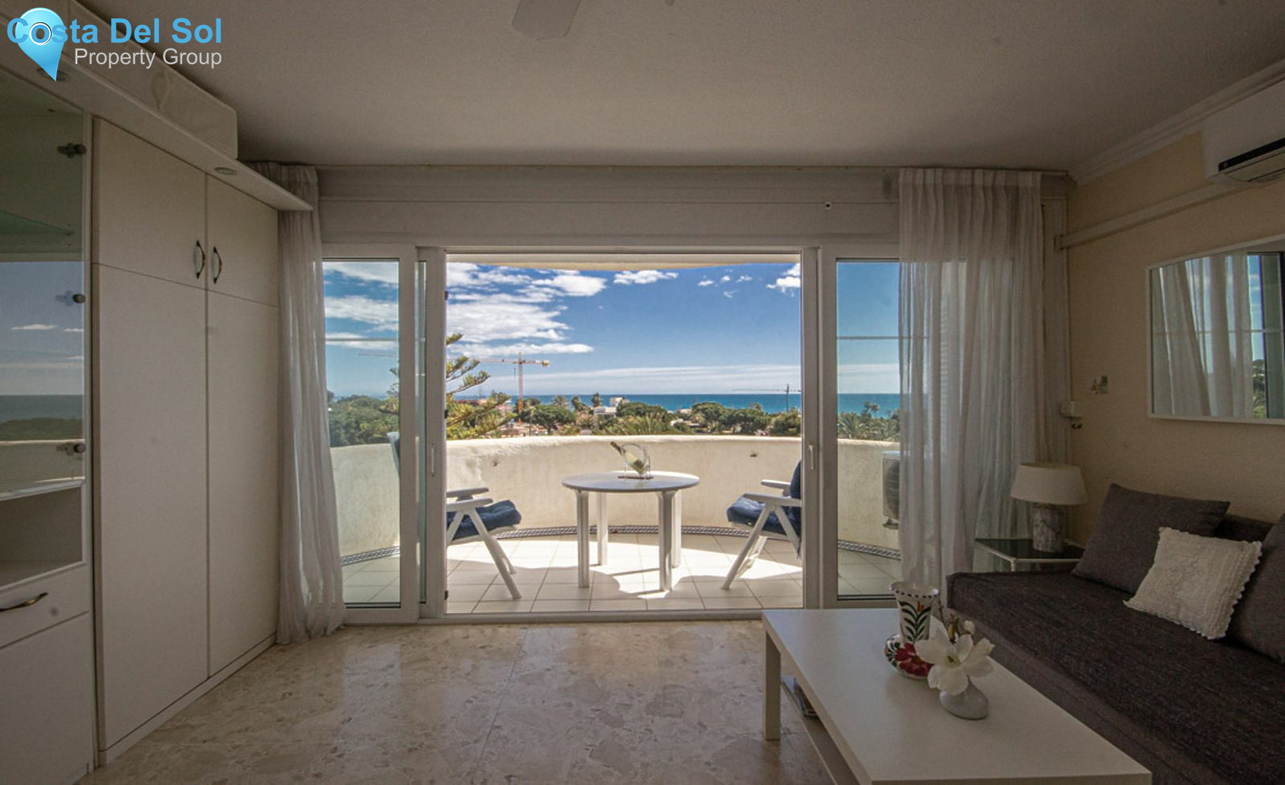 Middle Floor Studio in Marbesa-1194910