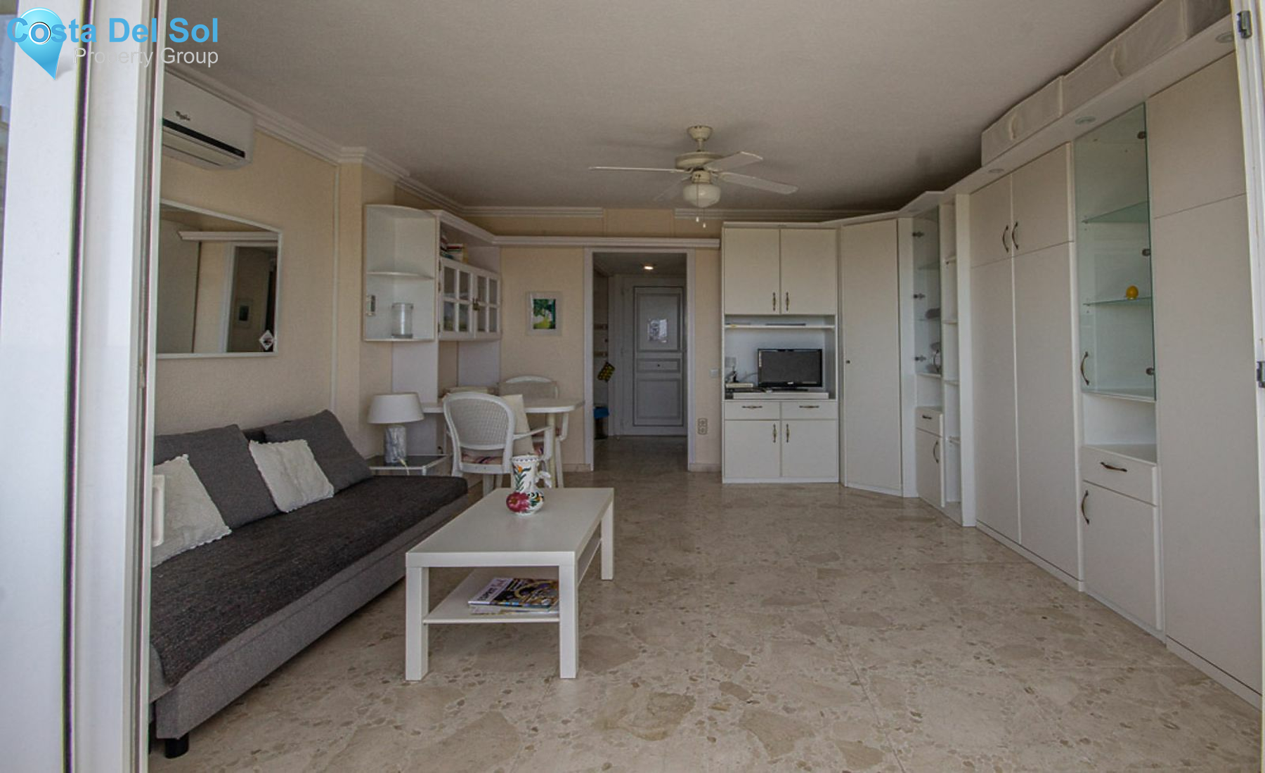 Middle Floor Studio in Marbesa-1194902