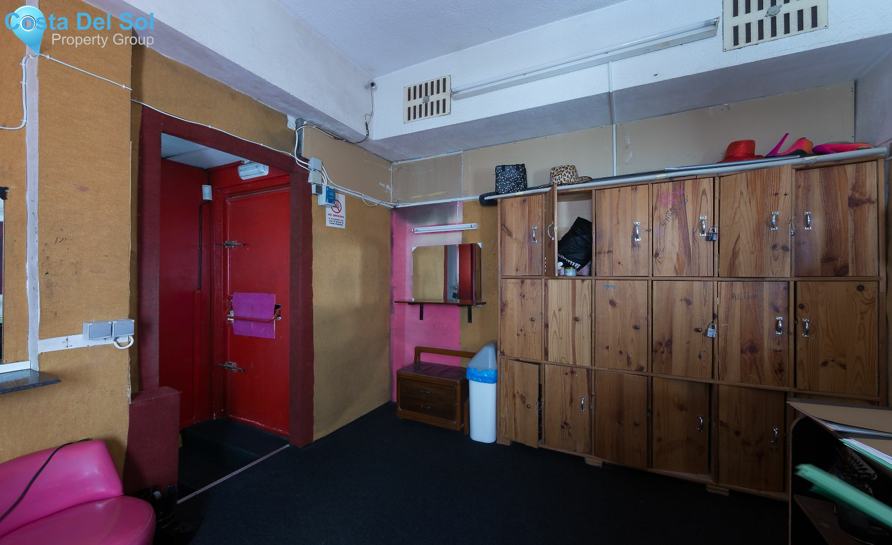 Night Club in Puerto Banús-1233197