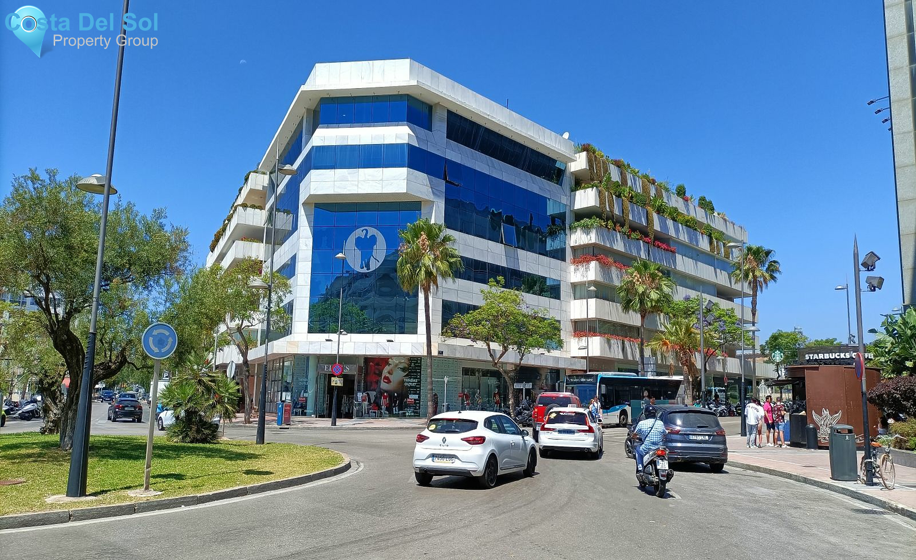 Office in Puerto Banús