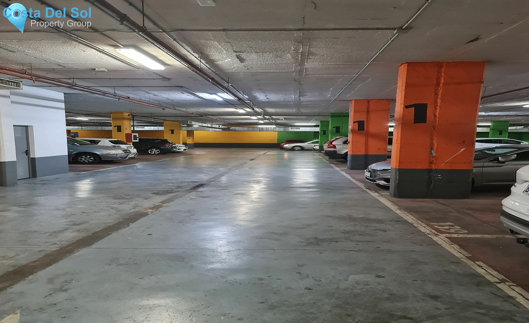 Parking Space in Marbella-1400711