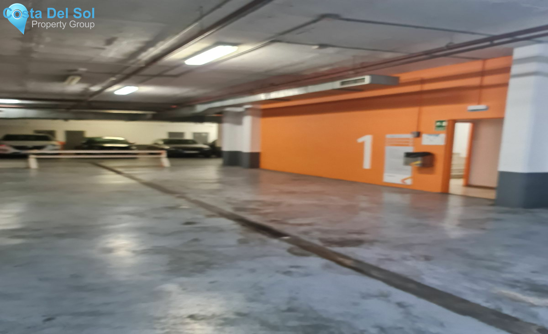 Parking Space in Marbella-1400712