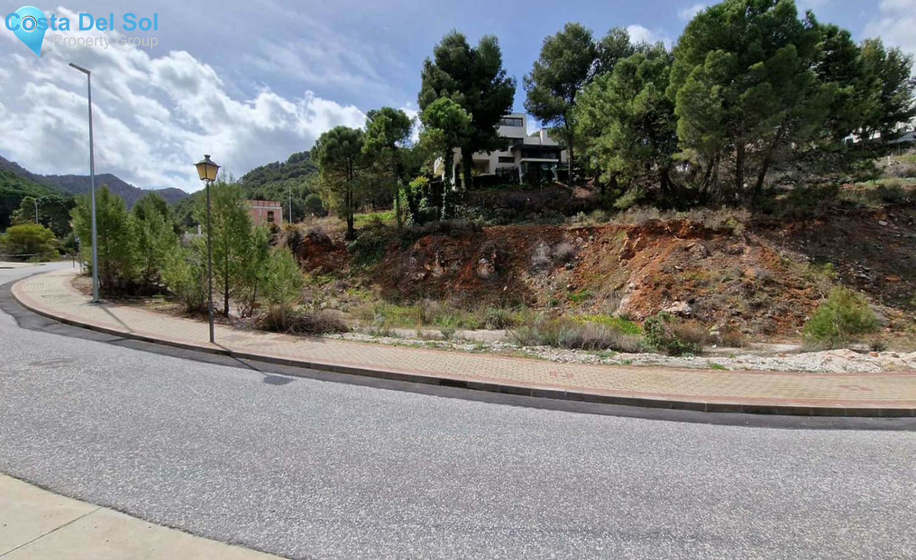 Residential Plot in Alhaurín de la Torre-1304047