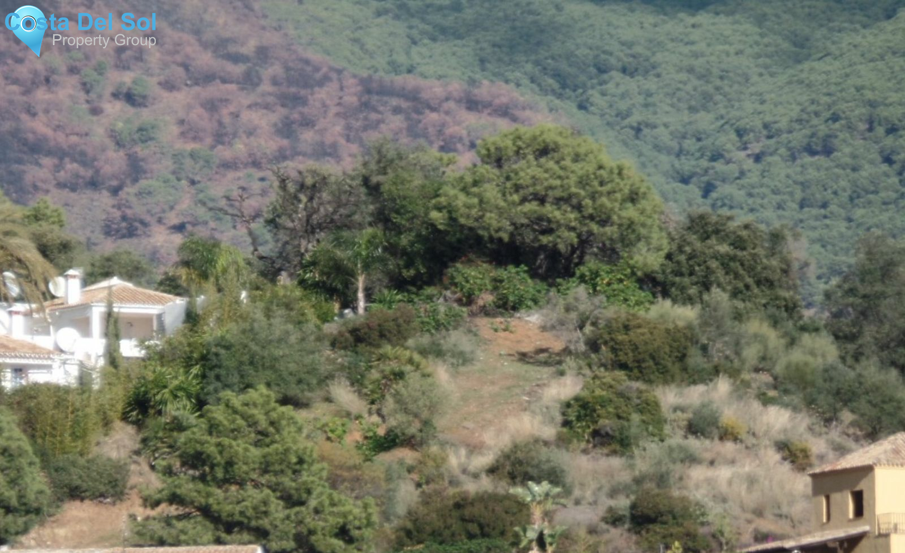 Residential Plot in Benahavís-1131274