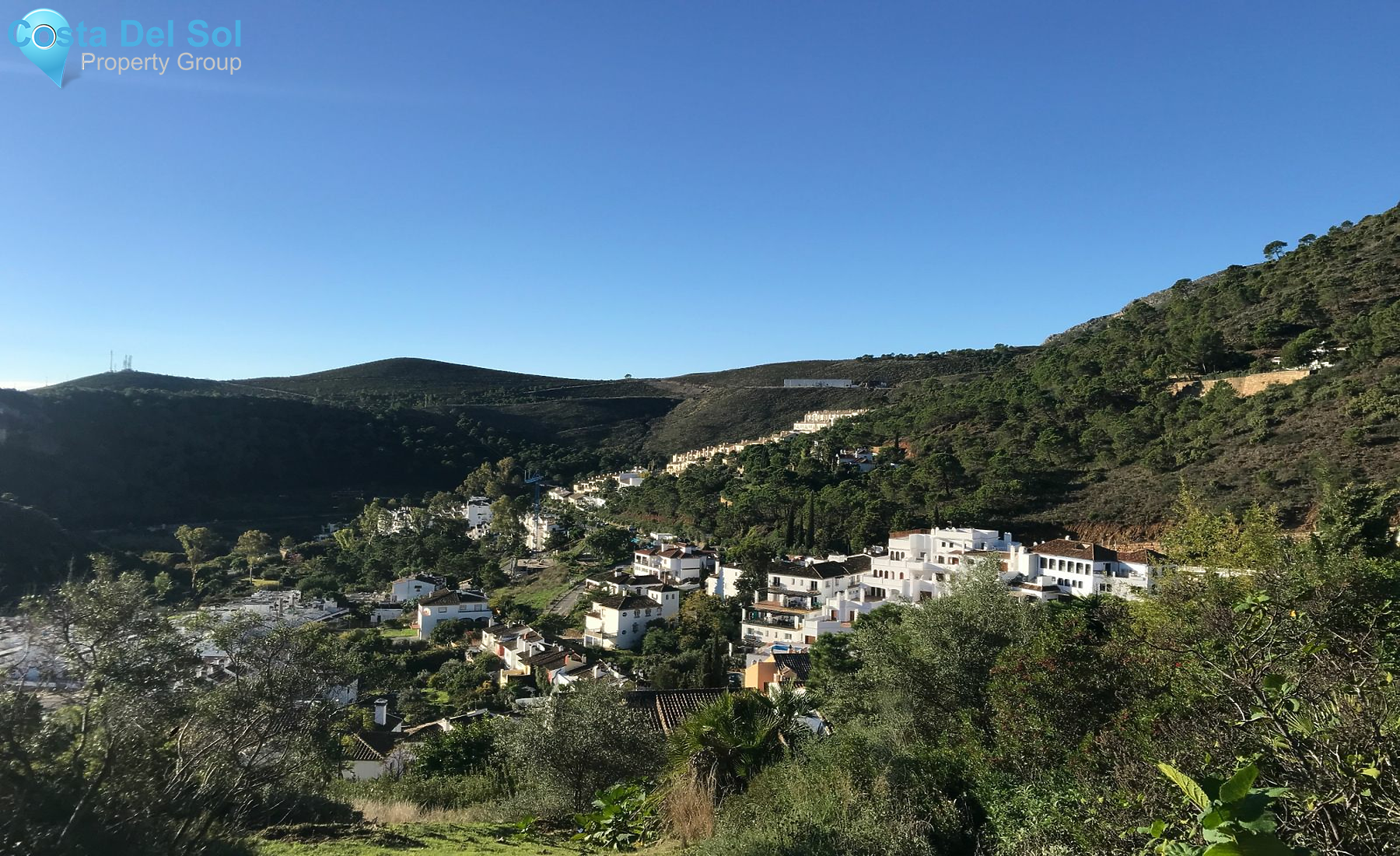 Residential Plot in Benahavís-1131272