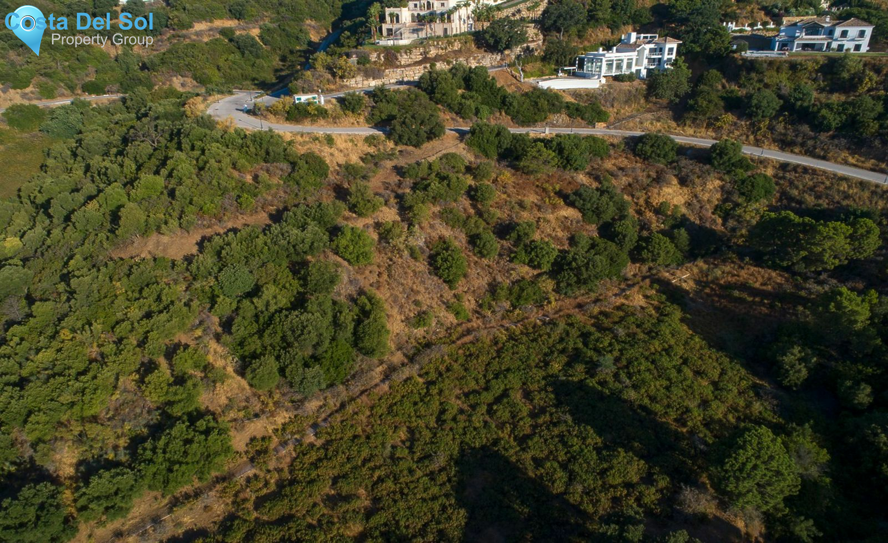 Residential Plot in Benahavís-1138690