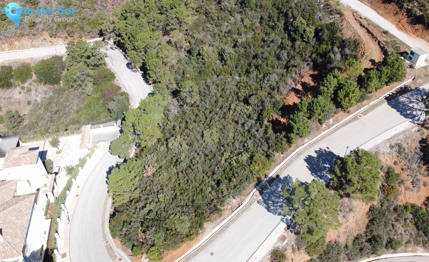 Residential Plot in Benahavís-1199424