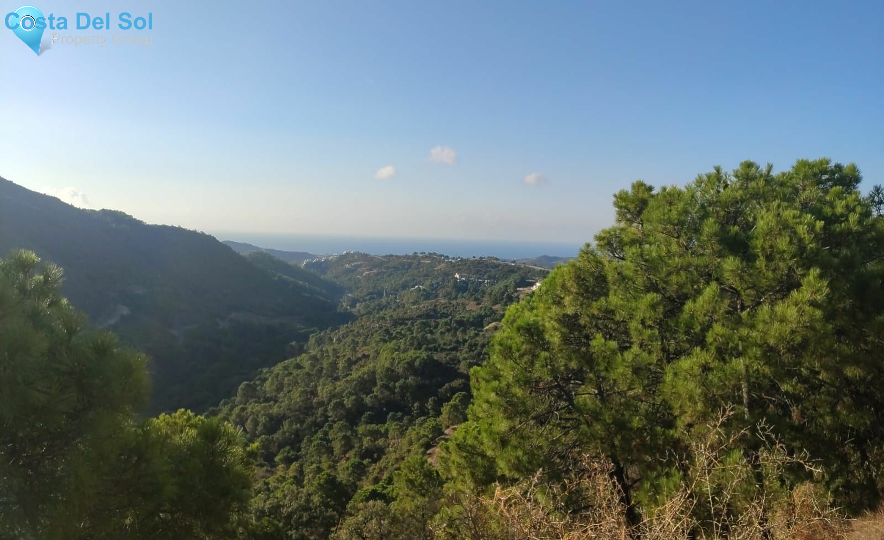 Residential Plot in Benahavís-1206022