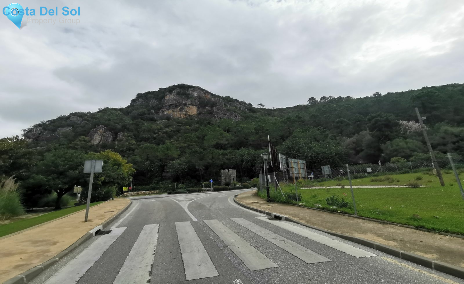 Residential Plot in Benahavís-1224139