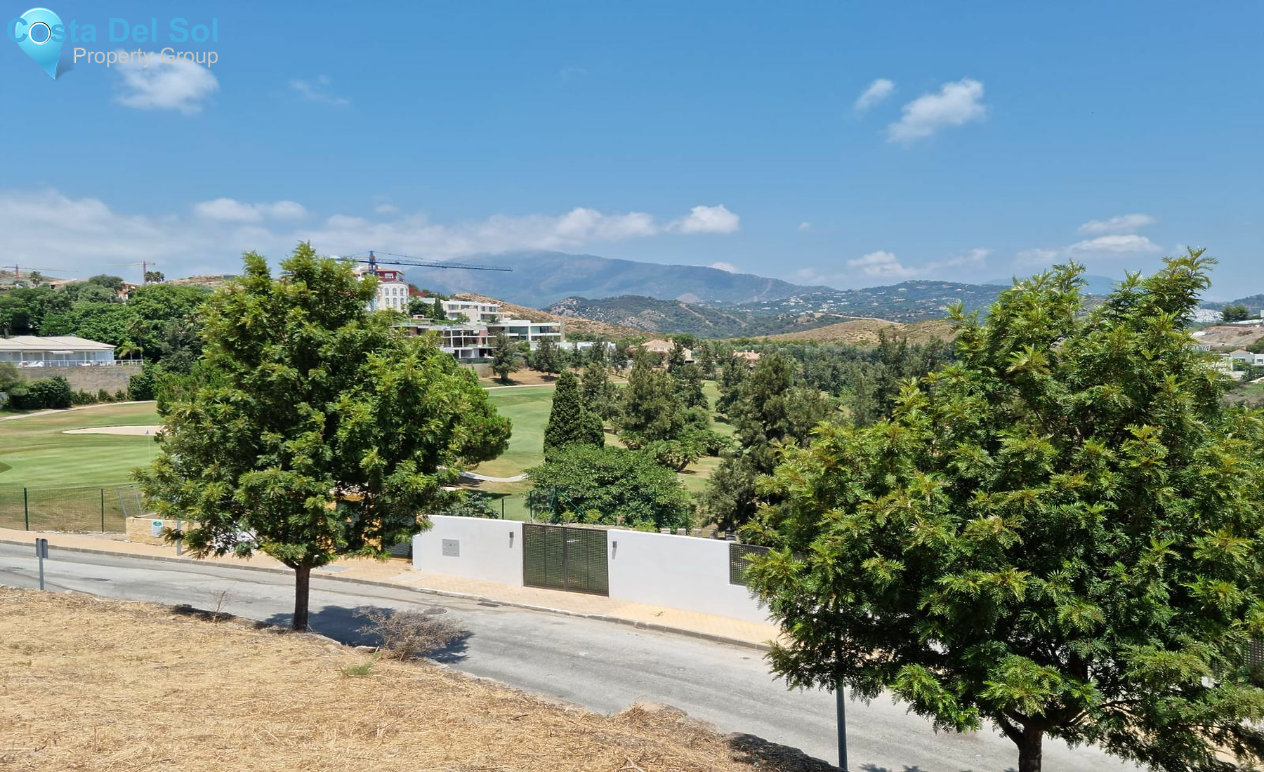 Residential Plot in Benahavís-1428541