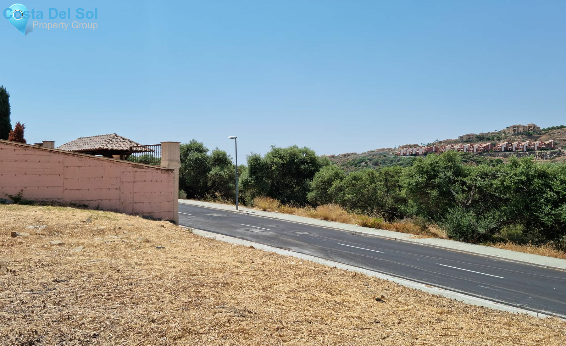 Residential Plot in Benahavís-1428545