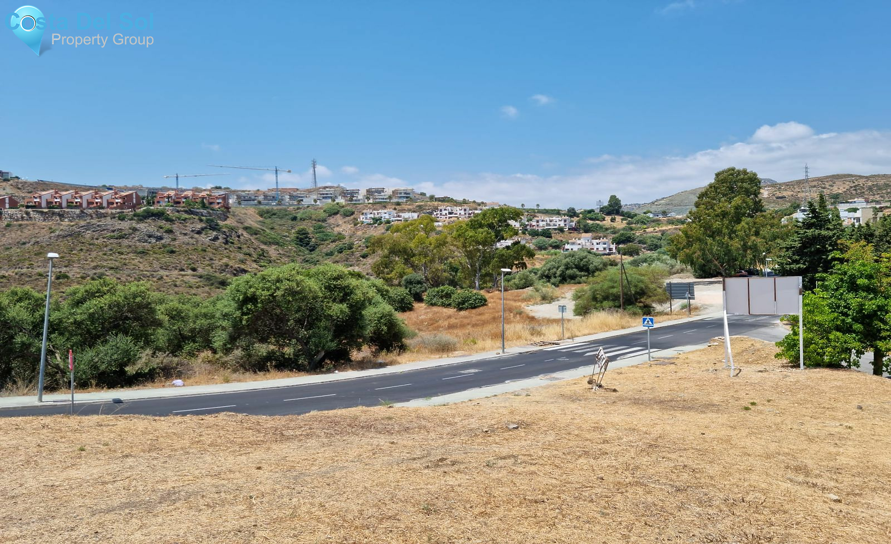 Residential Plot in Benahavís-1428548