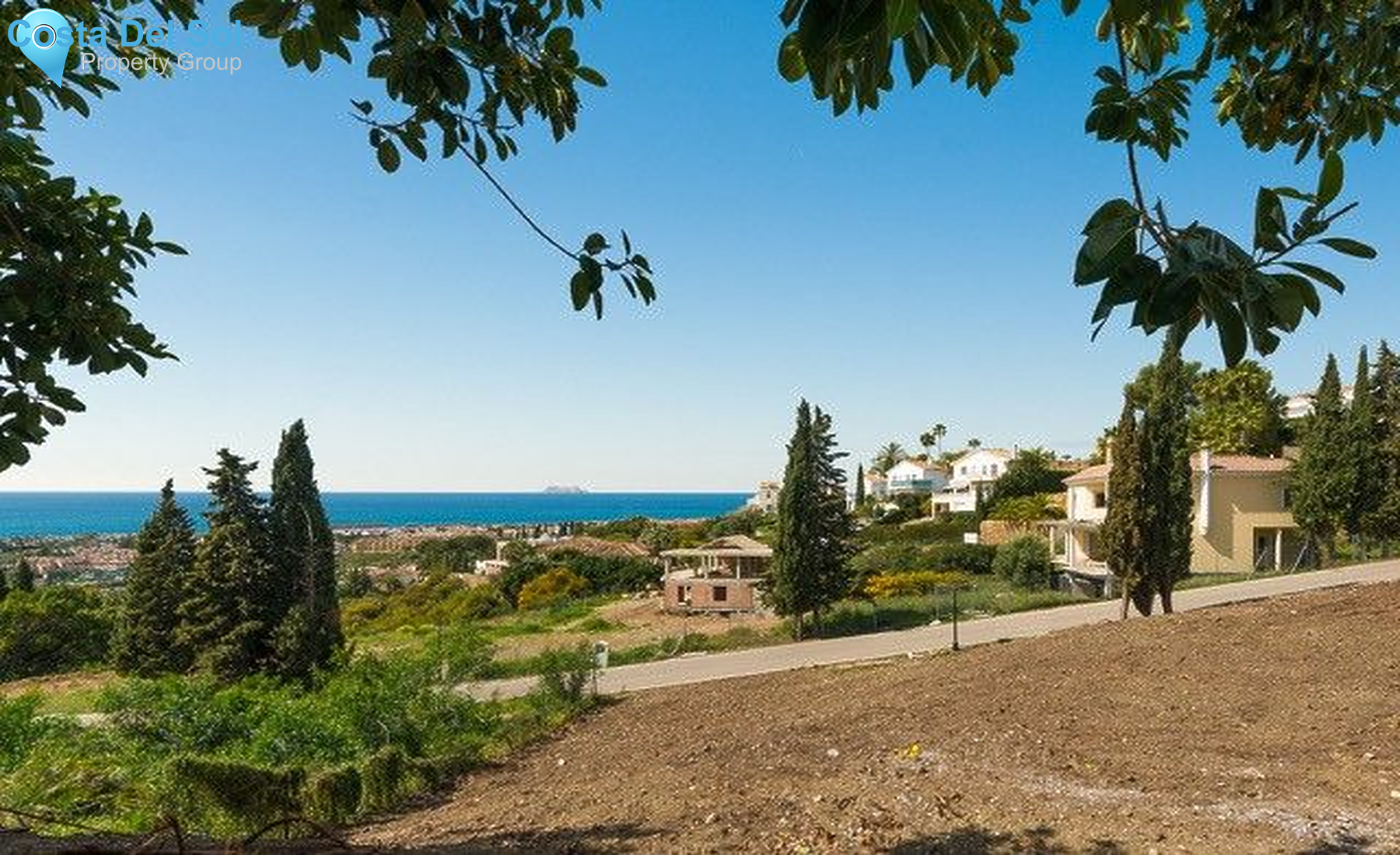 Residential Plot in Benahavís-1472536
