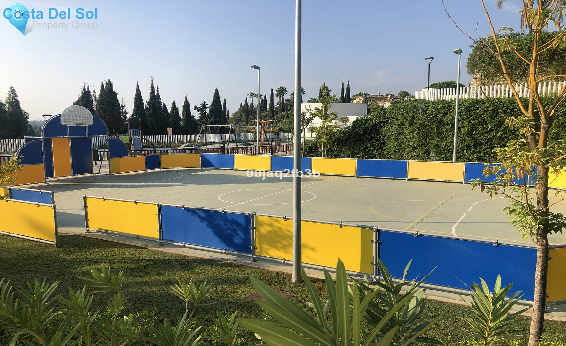 Residential Plot in Benahavís-1475318