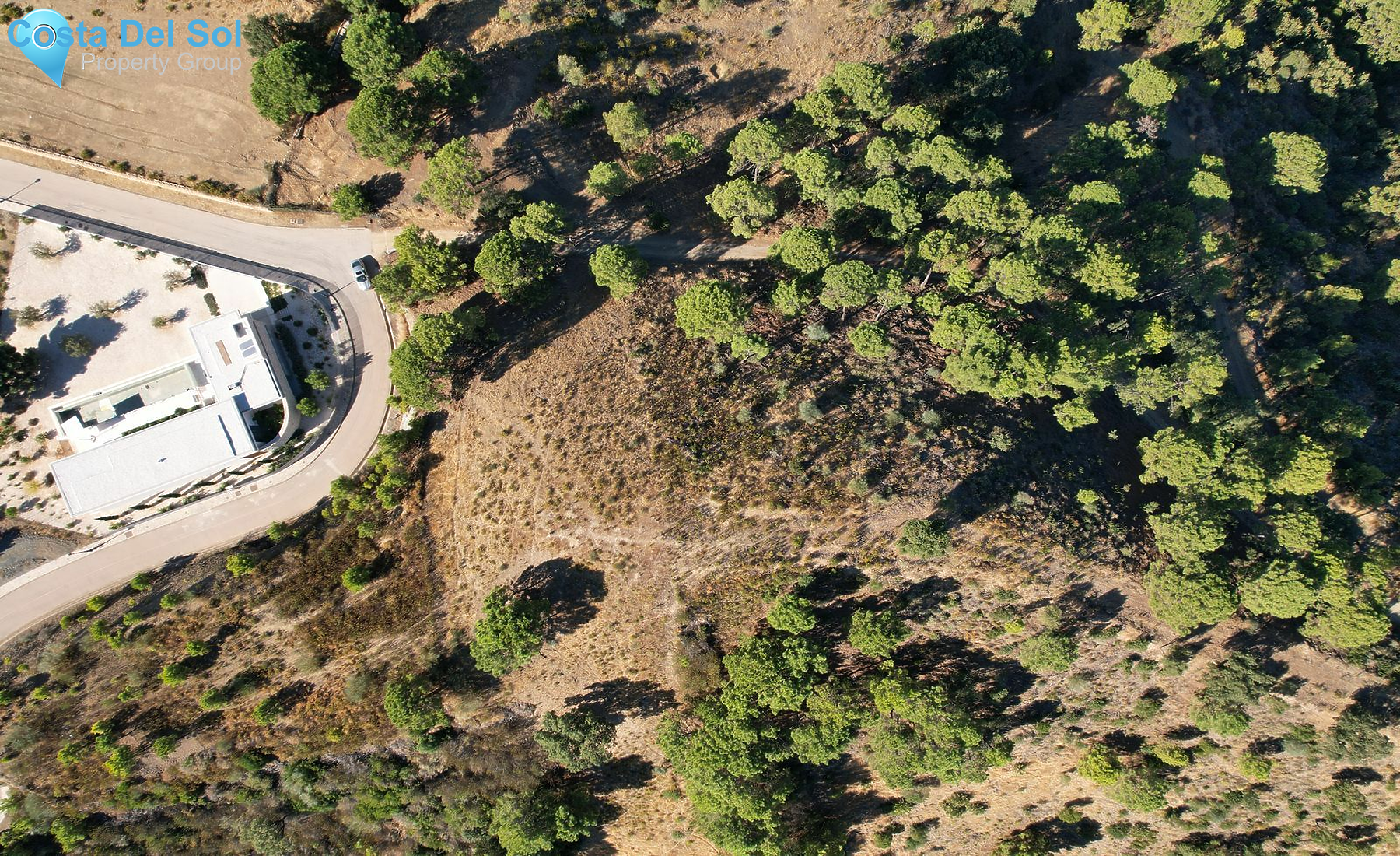 Residential Plot in Benahavís-1550309