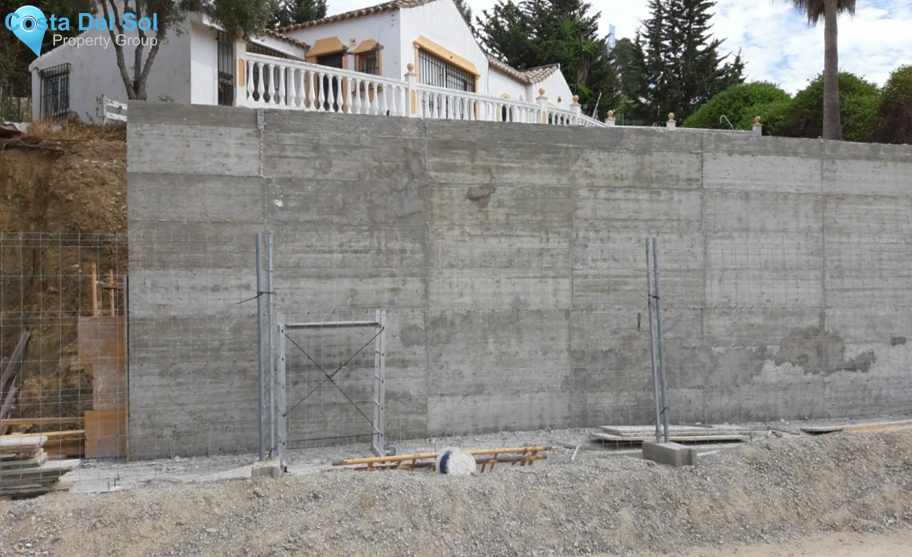 Residential Plot in Estepona-1400297