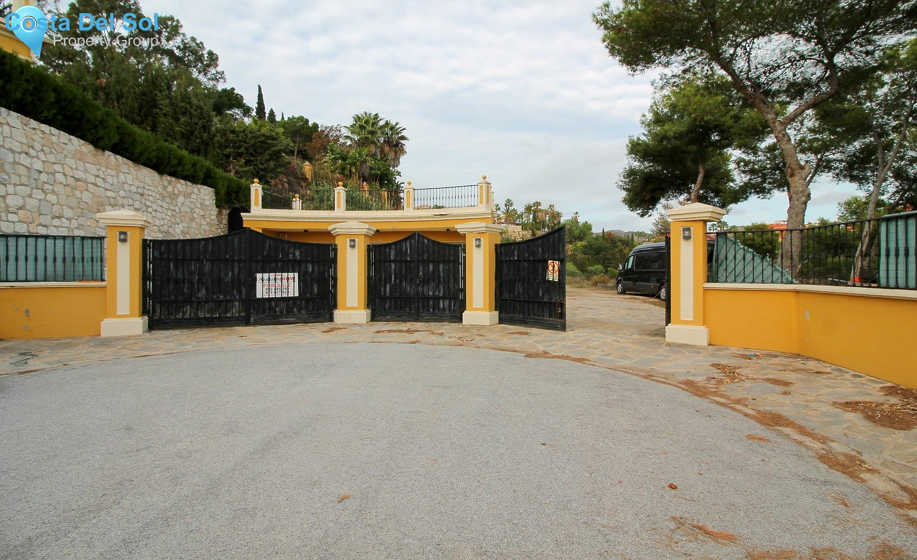 Residential Plot in Hacienda Las Chapas-1400112