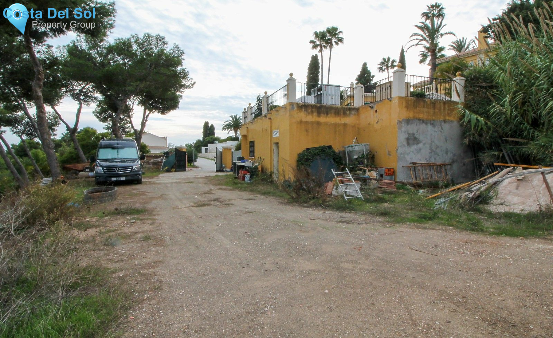 Residential Plot in Hacienda Las Chapas-1400118