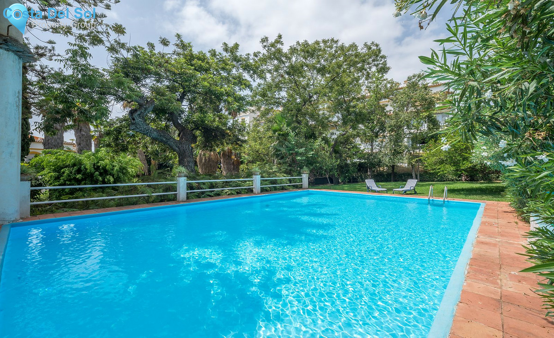 Residential Plot in Marbella-1410936