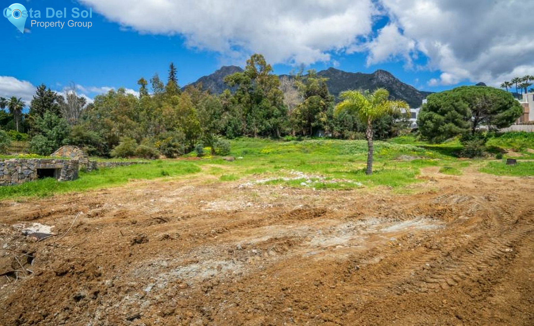 Residential Plot in Marbella-1168907