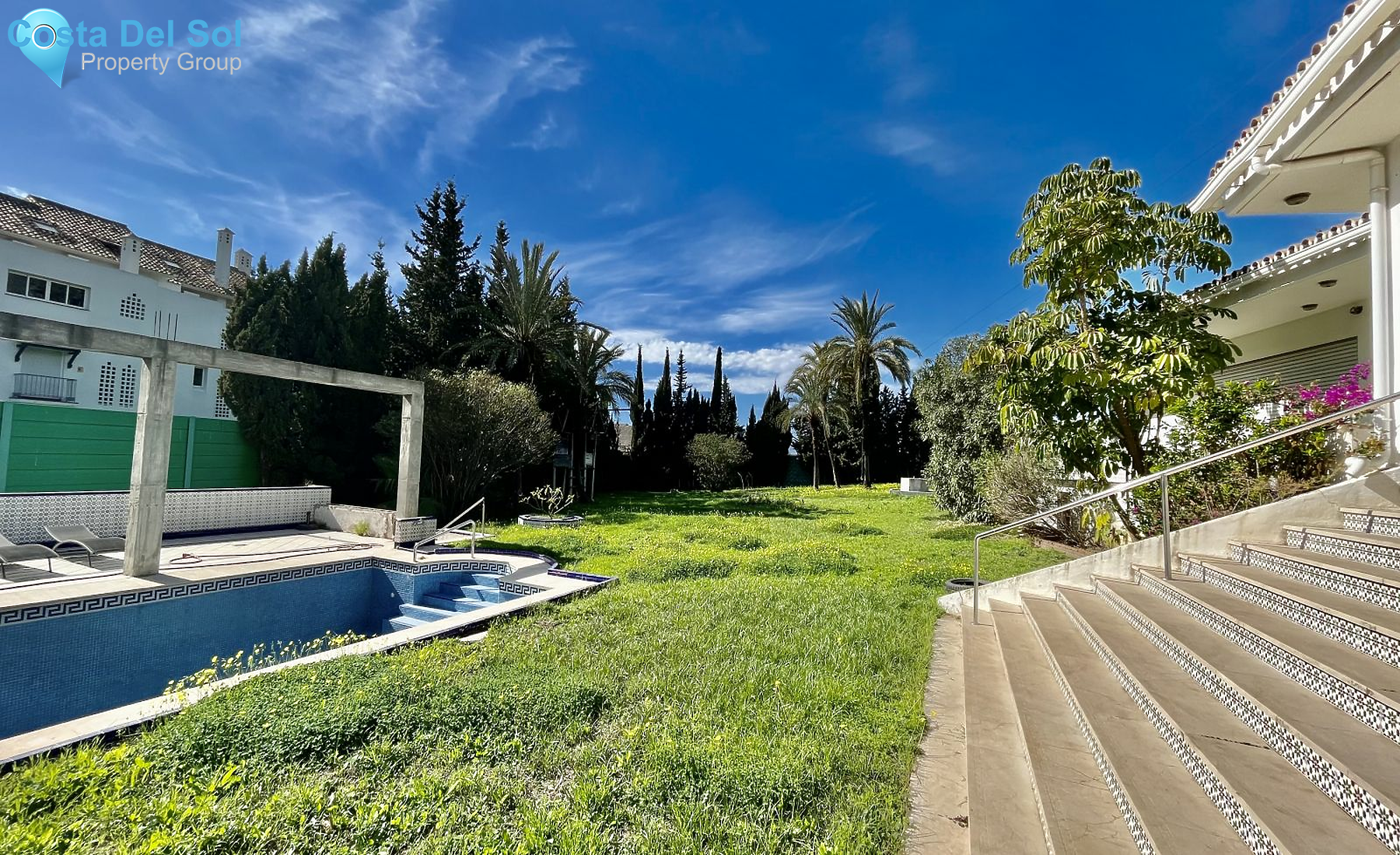 Residential Plot in Marbella-1169402