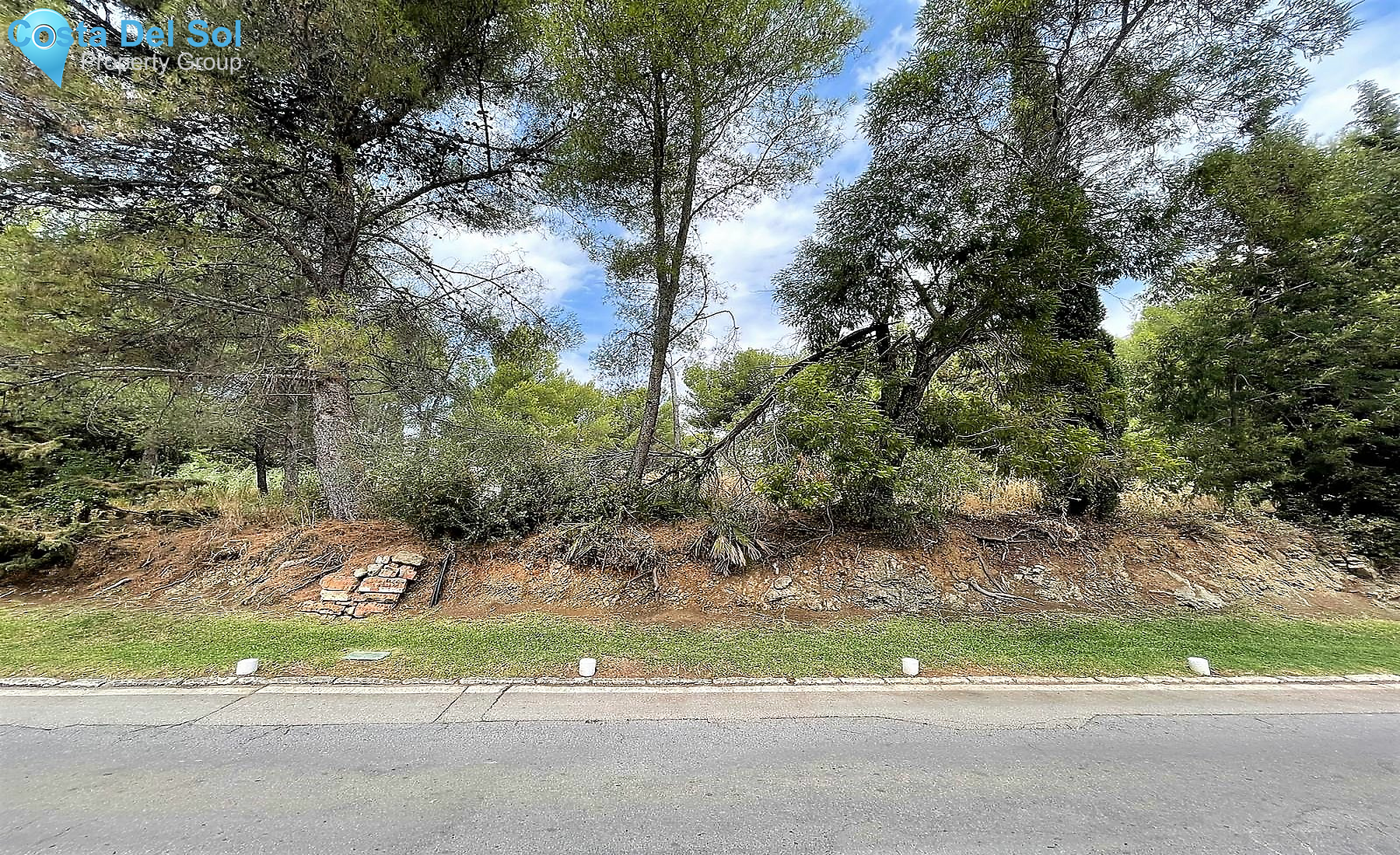 Residential Plot in Marbella-1203326