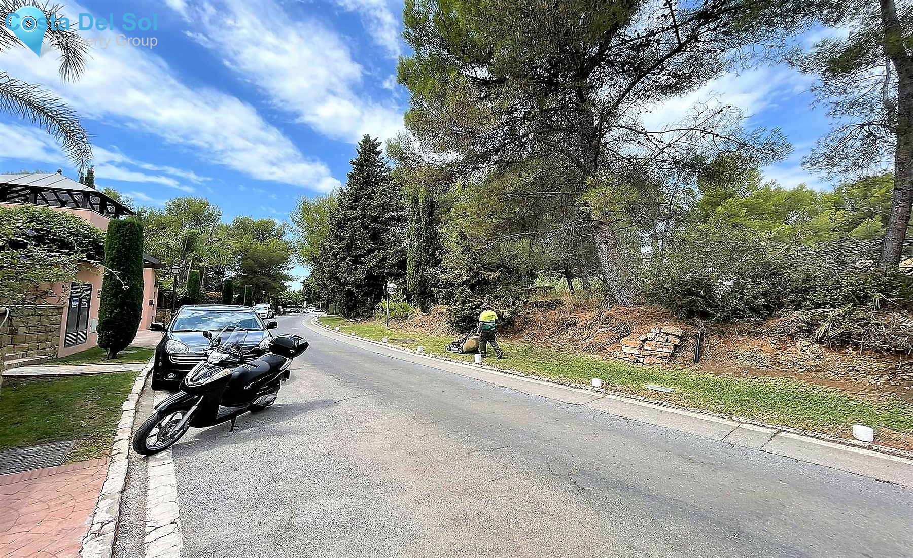 Residential Plot in Marbella-1203329