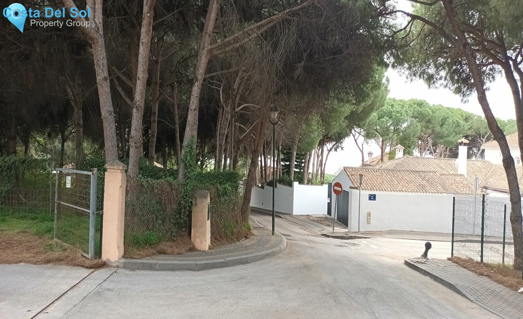 Residential Plot in Marbella-1220351