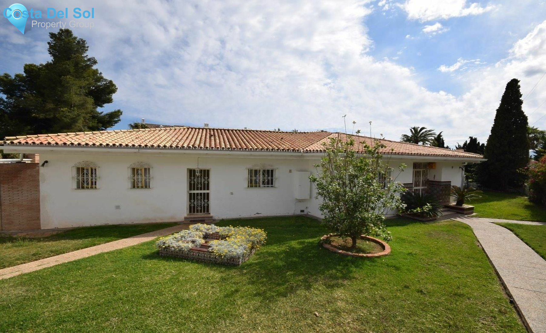 Residential Plot in Marbella-1423764