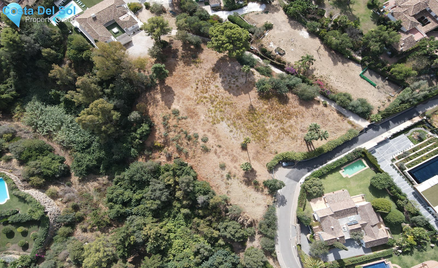 Residential Plot in Marbella-1518255