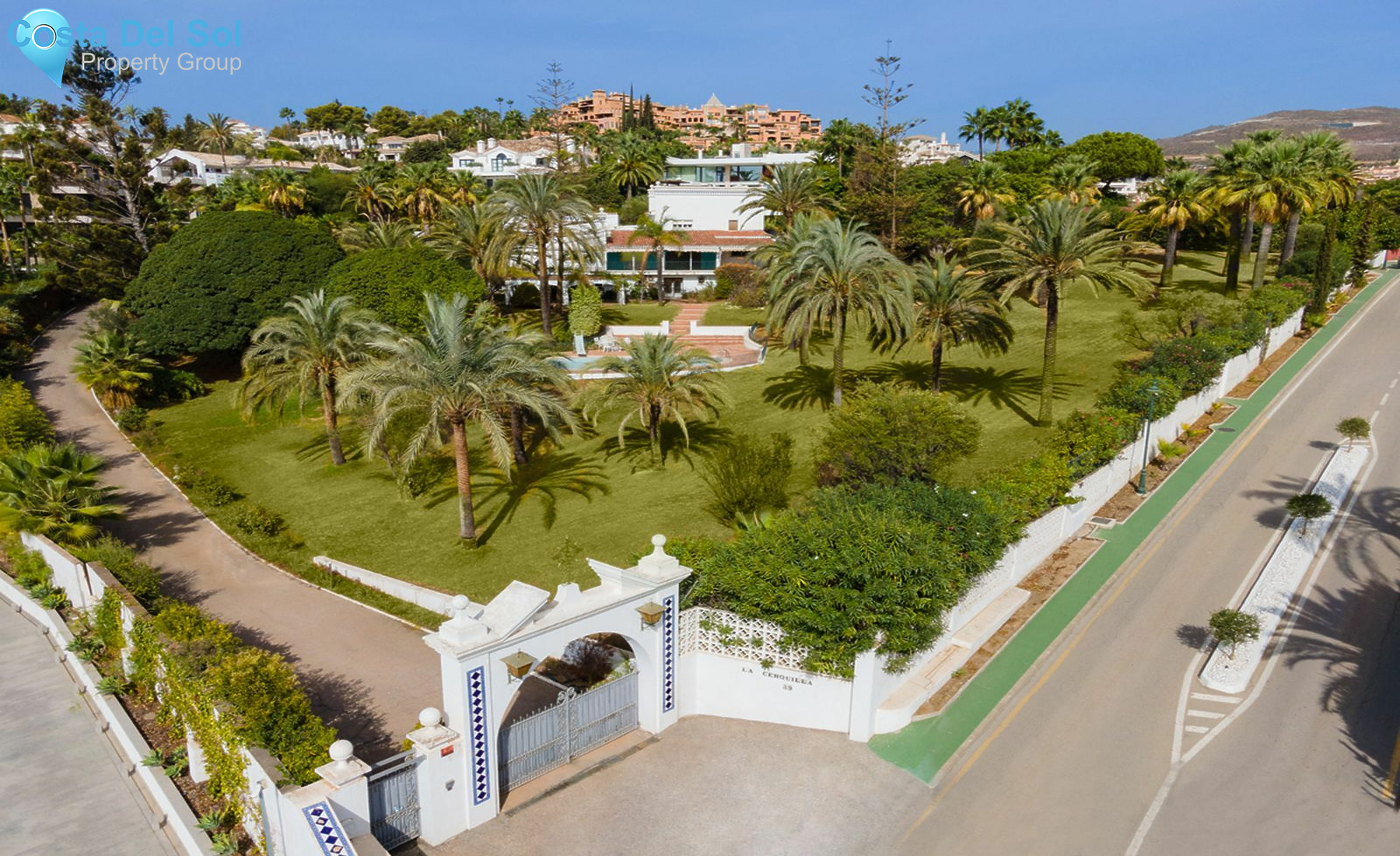 Residential Plot in Nueva Andalucía-1532524