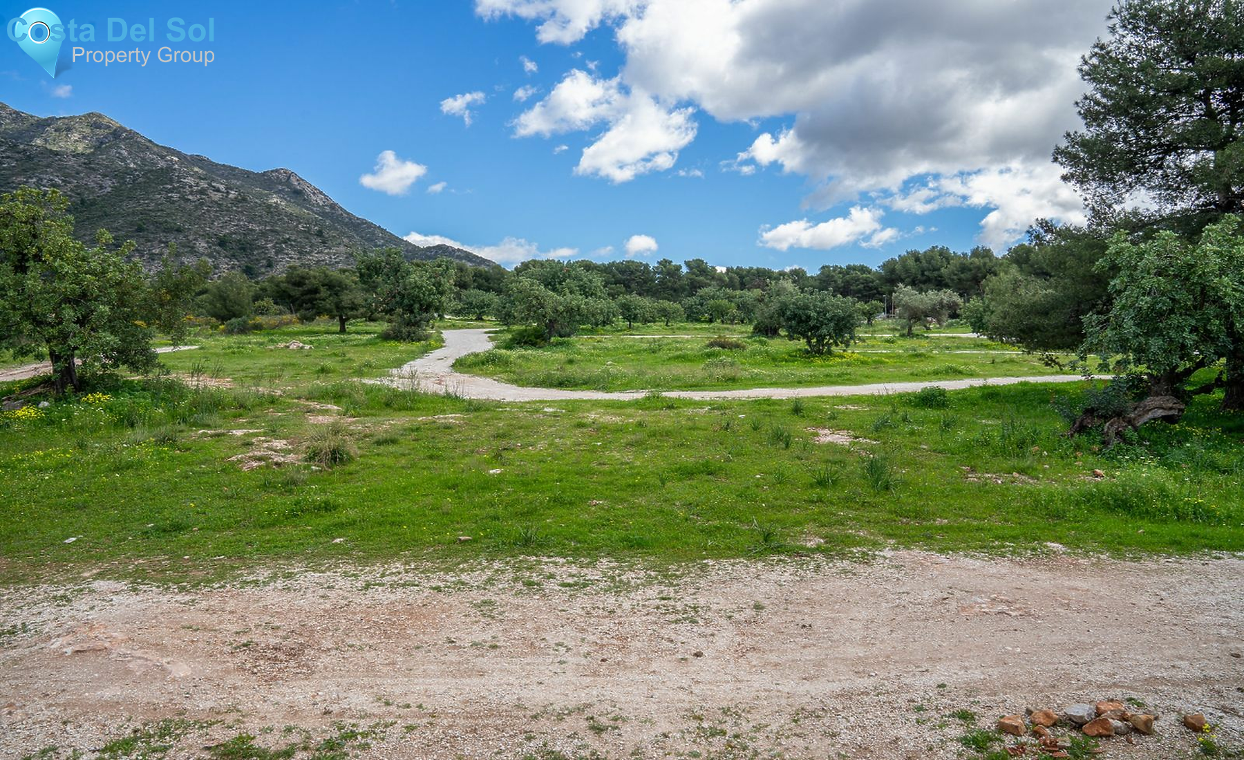 Residential Plot in Sierra Blanca-1137824